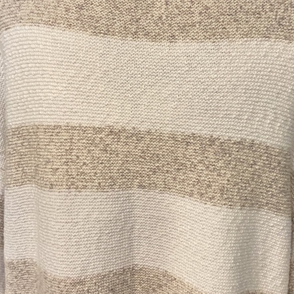 Striped Beige and White Women's Tunic Top Size Small Tall - Picture 4 of 6